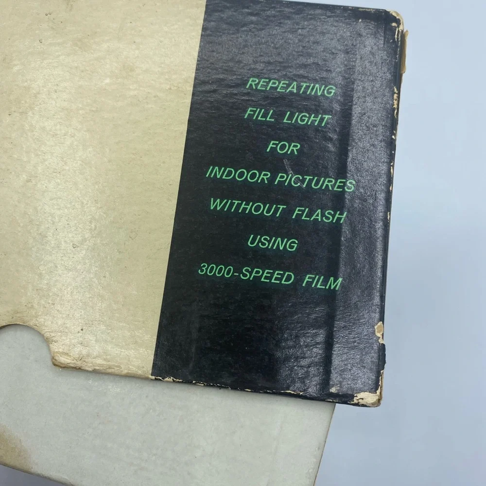Vintage Camera Light, 1960's Polaroid Wink Light Model 250 in Original Box